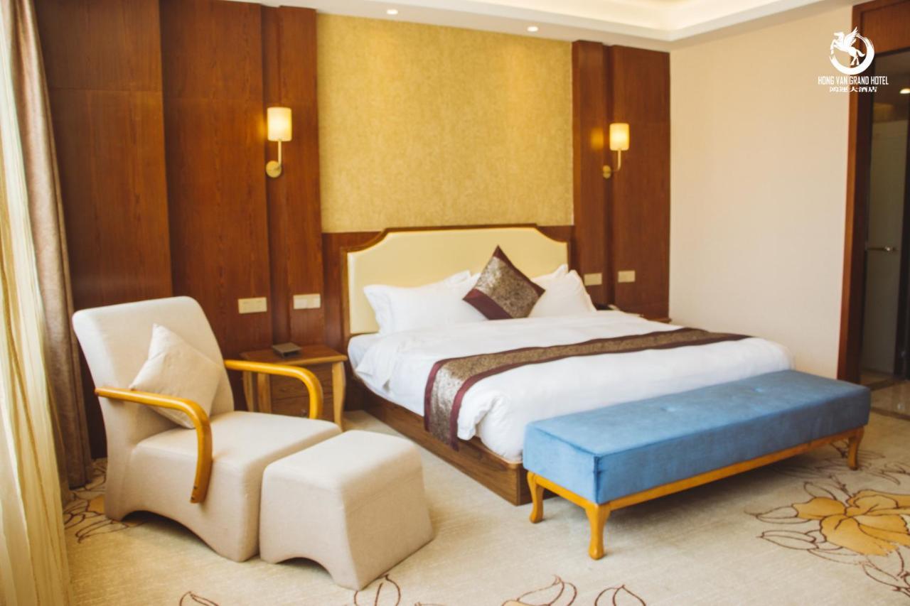 Hong Van Grand Hotel Mong Cai Екстер'єр фото