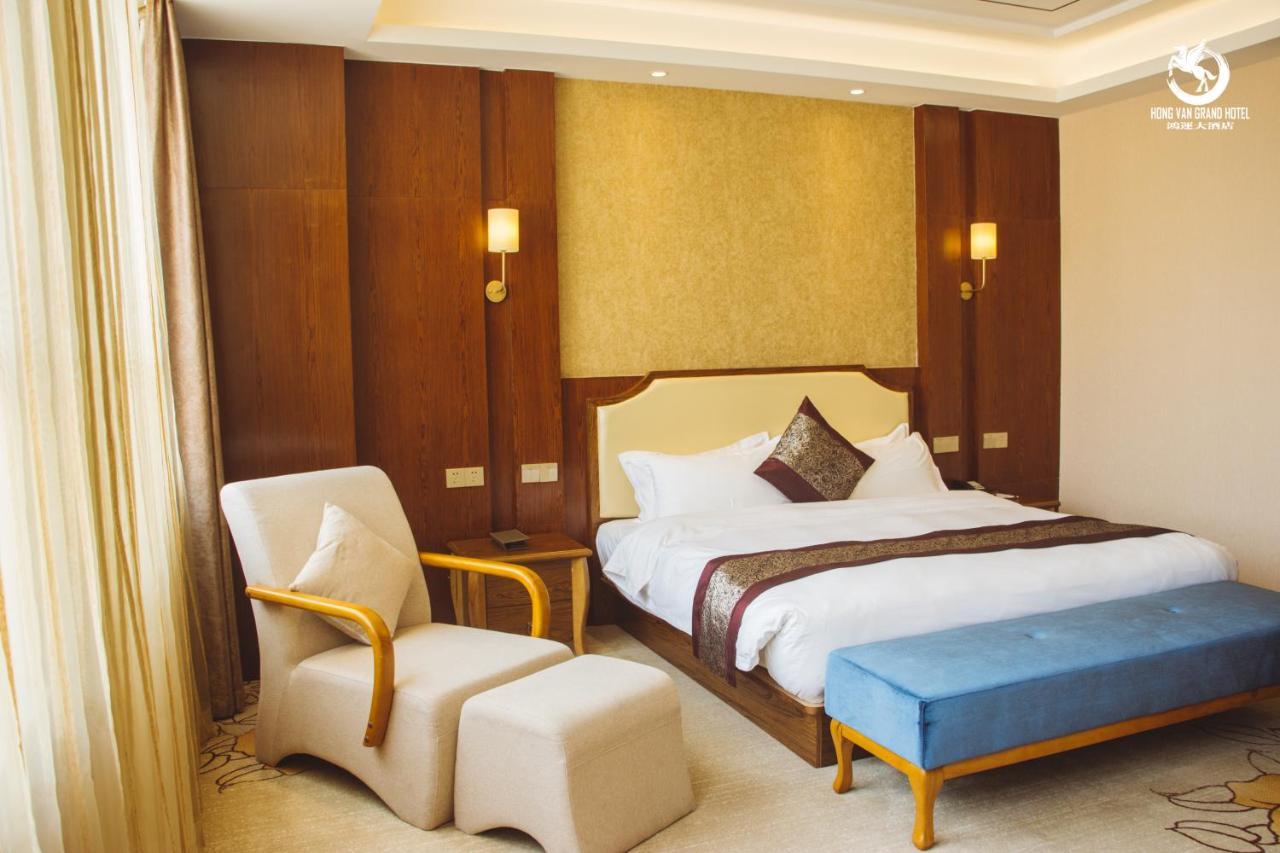 Hong Van Grand Hotel Mong Cai Екстер'єр фото