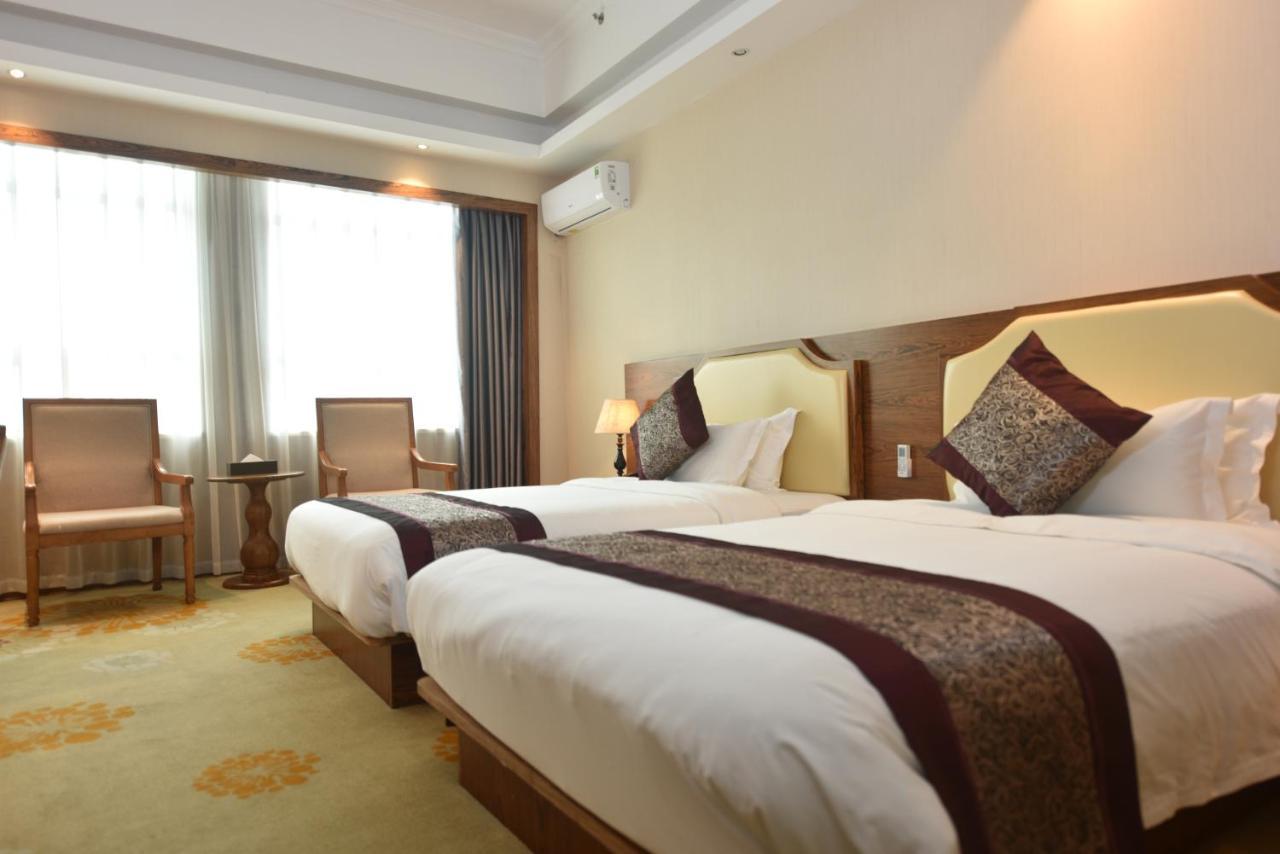 Hong Van Grand Hotel Mong Cai Екстер'єр фото