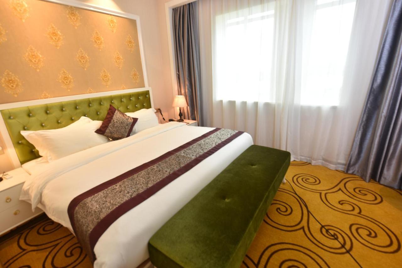 Hong Van Grand Hotel Mong Cai Екстер'єр фото
