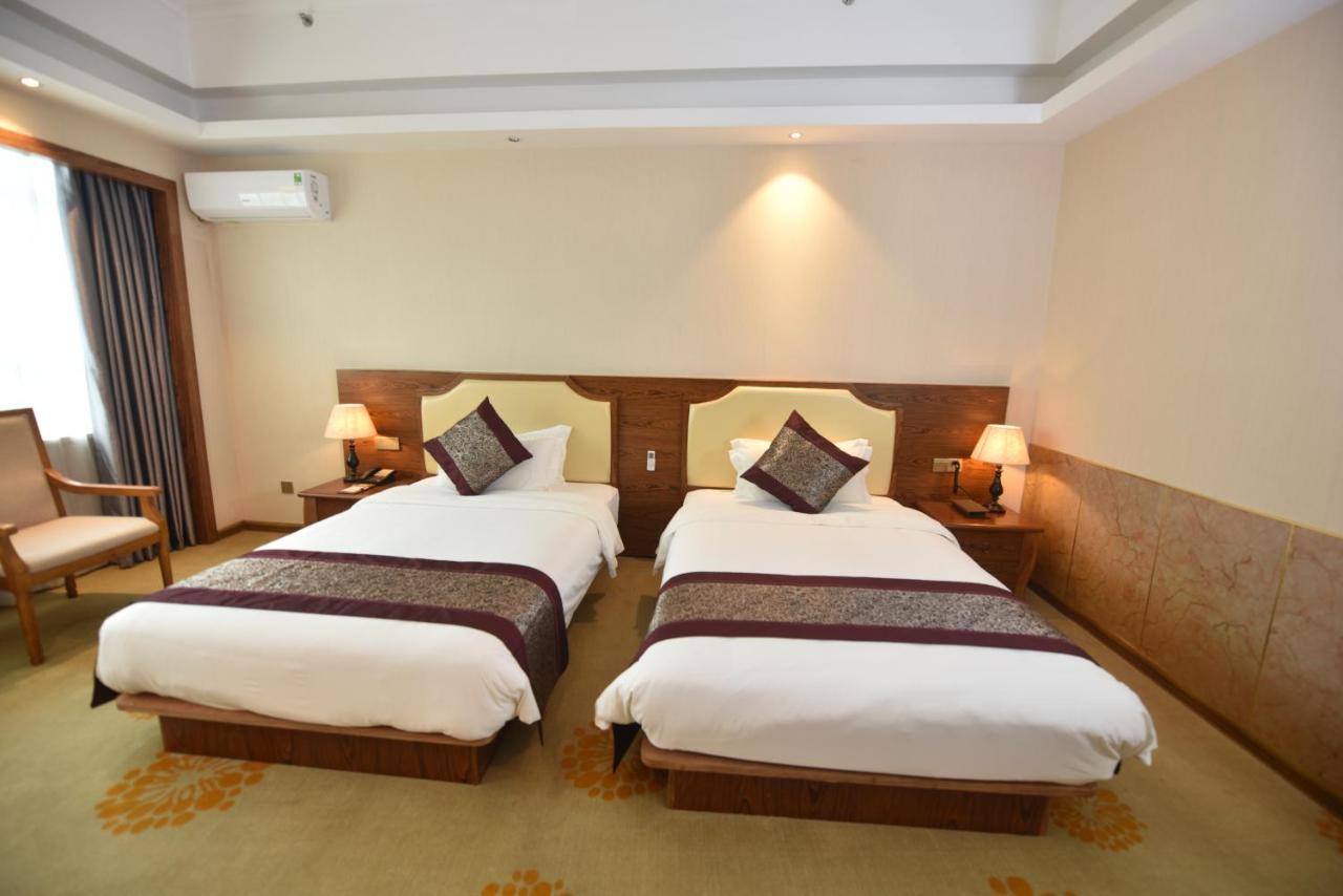 Hong Van Grand Hotel Mong Cai Екстер'єр фото