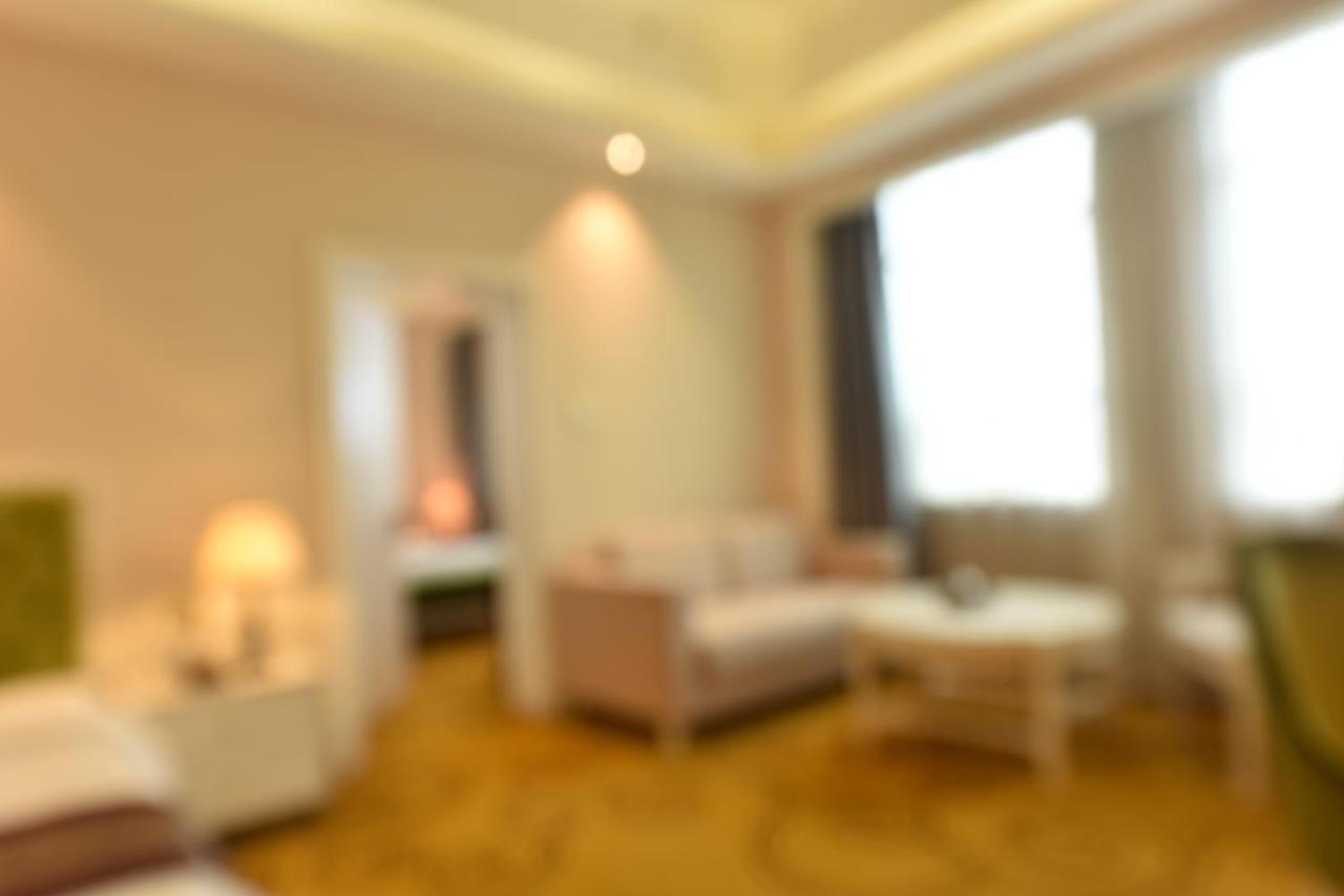 Hong Van Grand Hotel Mong Cai Екстер'єр фото