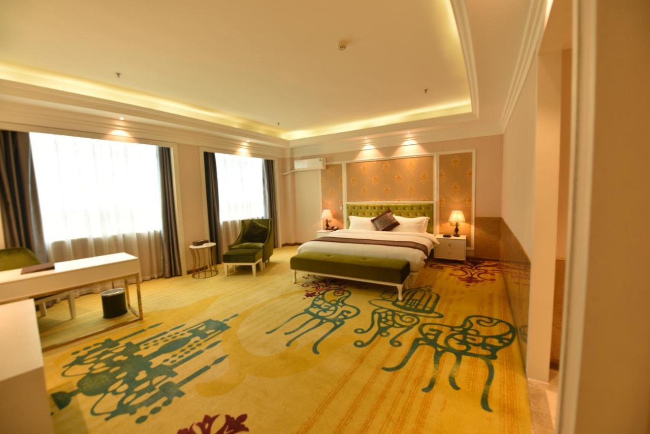 Hong Van Grand Hotel Mong Cai Екстер'єр фото